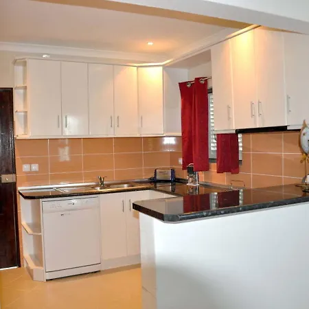 Charming Villa In Vilamoura With Private Pool Villa *